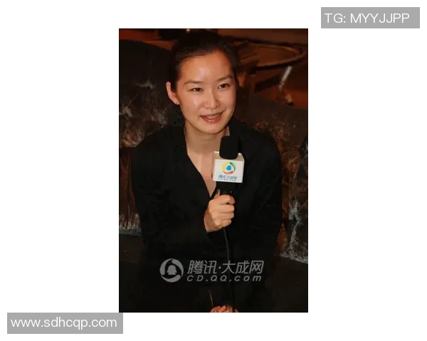 刘丽的CSGO人生探索：从新手到职业选手的成长之路